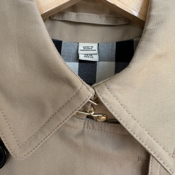 Burberry Kensington Trench Coat - Picture 5 of 8